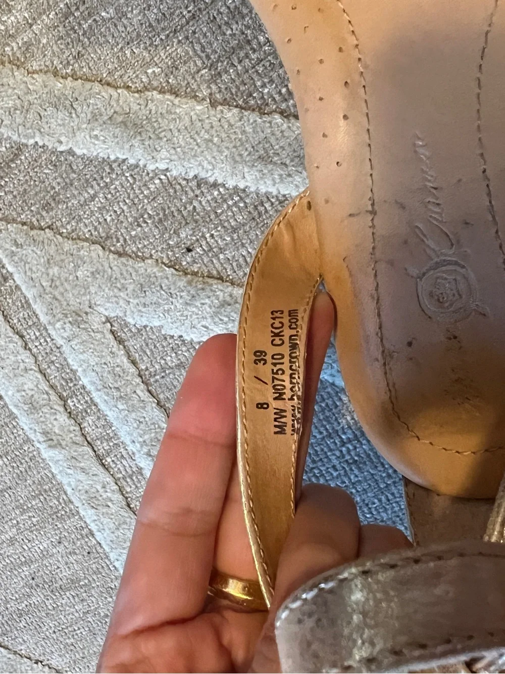 metallic gold low wedge sandal women’s size 8